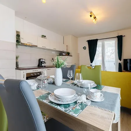 Apartman Elena Apartment *
