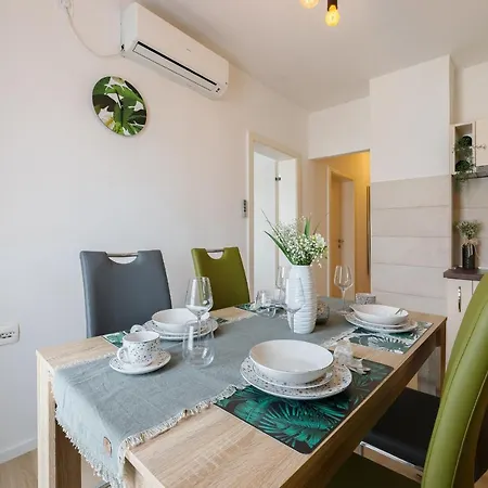 Apartman Elena Apartment Biograd Na Moru