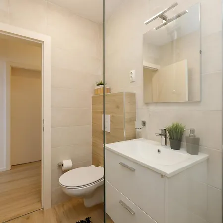 Apartman Elena Apartment *